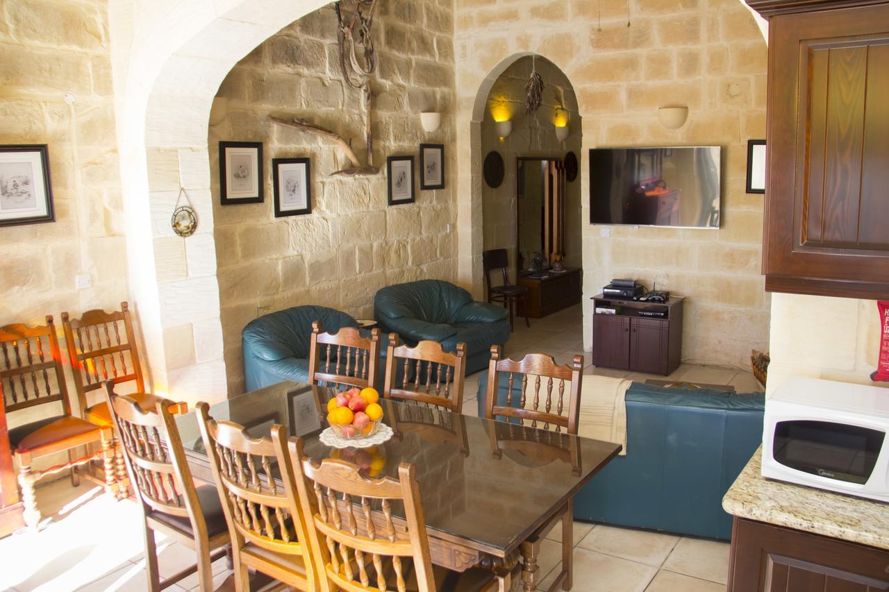 Villayana Holiday Home San Lawrenz Bagian luar foto