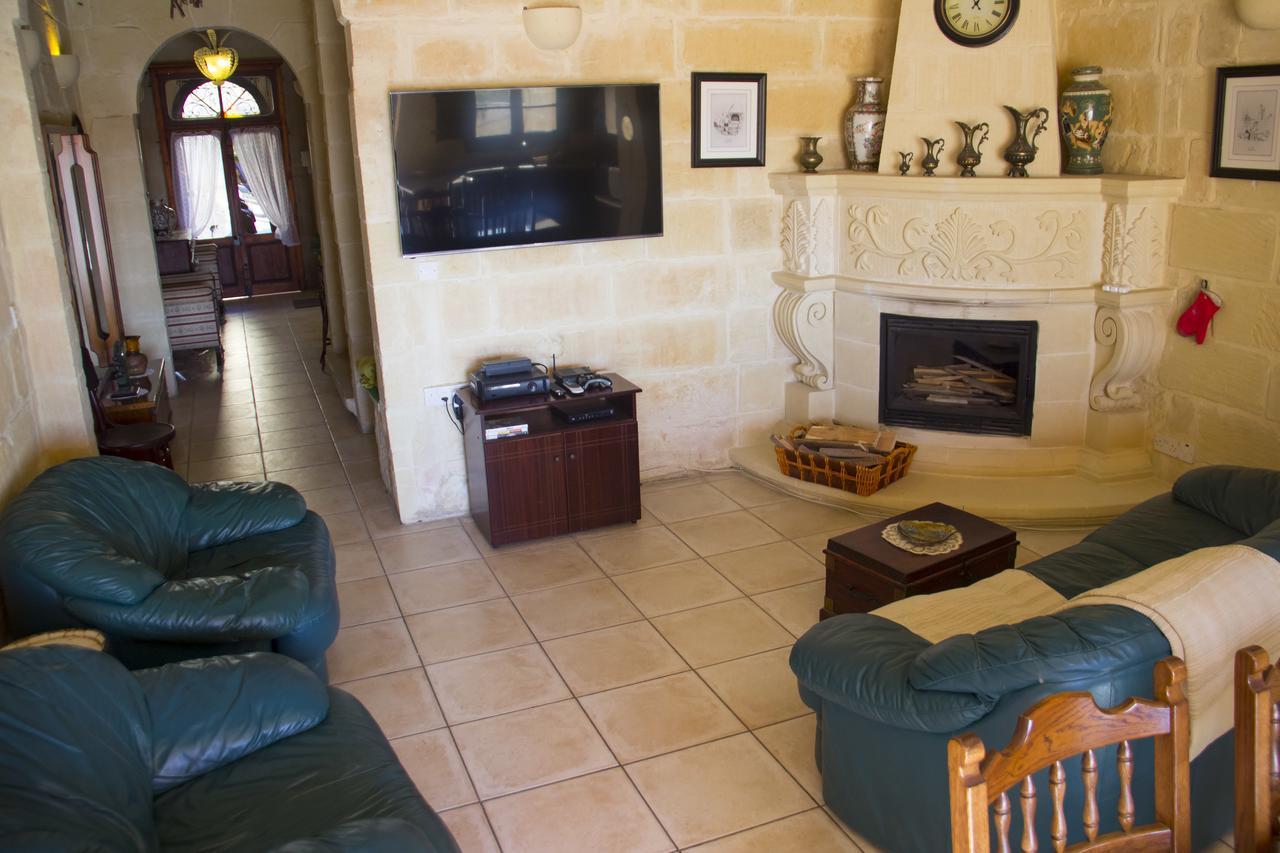 Villayana Holiday Home San Lawrenz Bagian luar foto