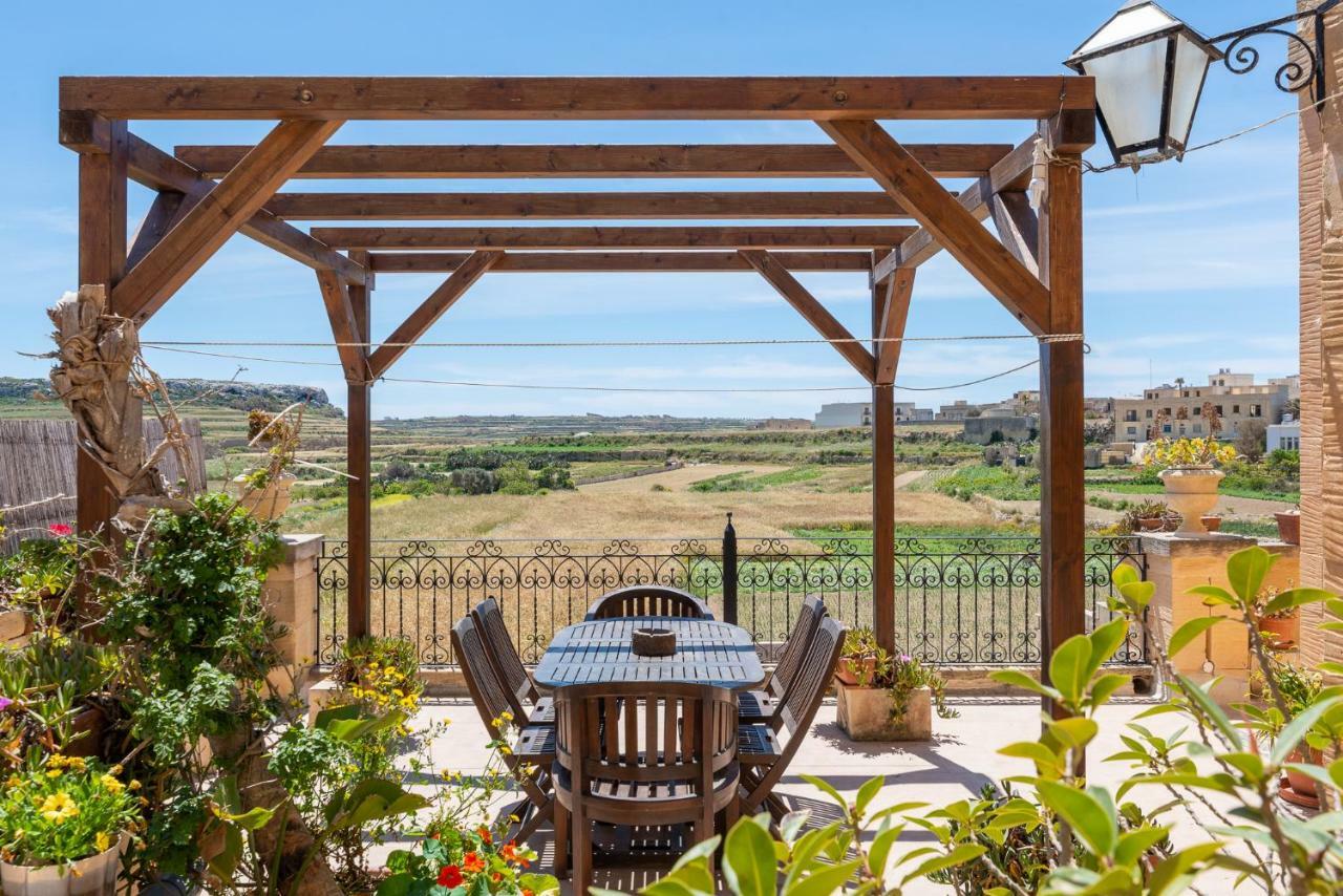 Villayana Holiday Home San Lawrenz Bagian luar foto