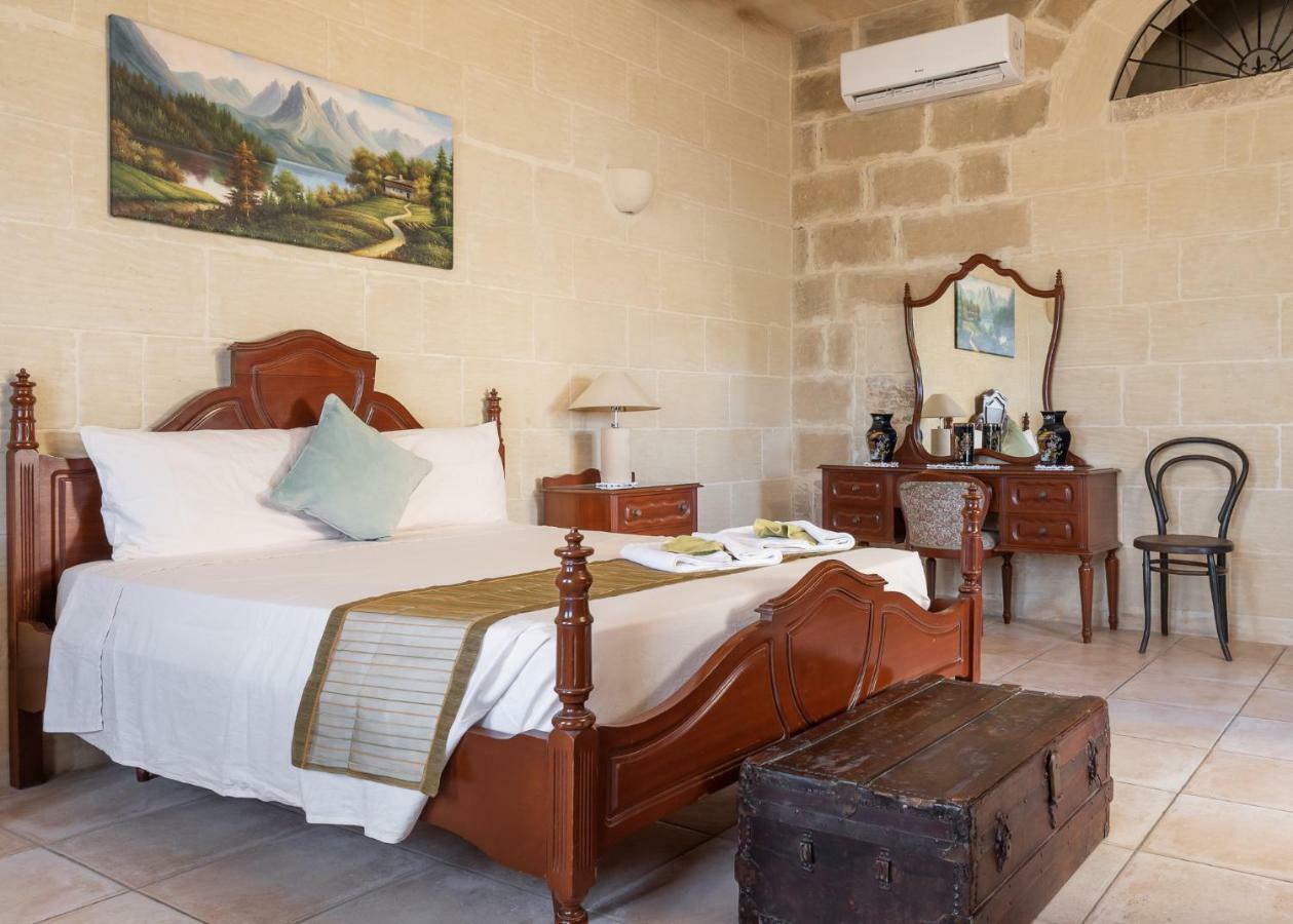 Villayana Holiday Home San Lawrenz Bagian luar foto
