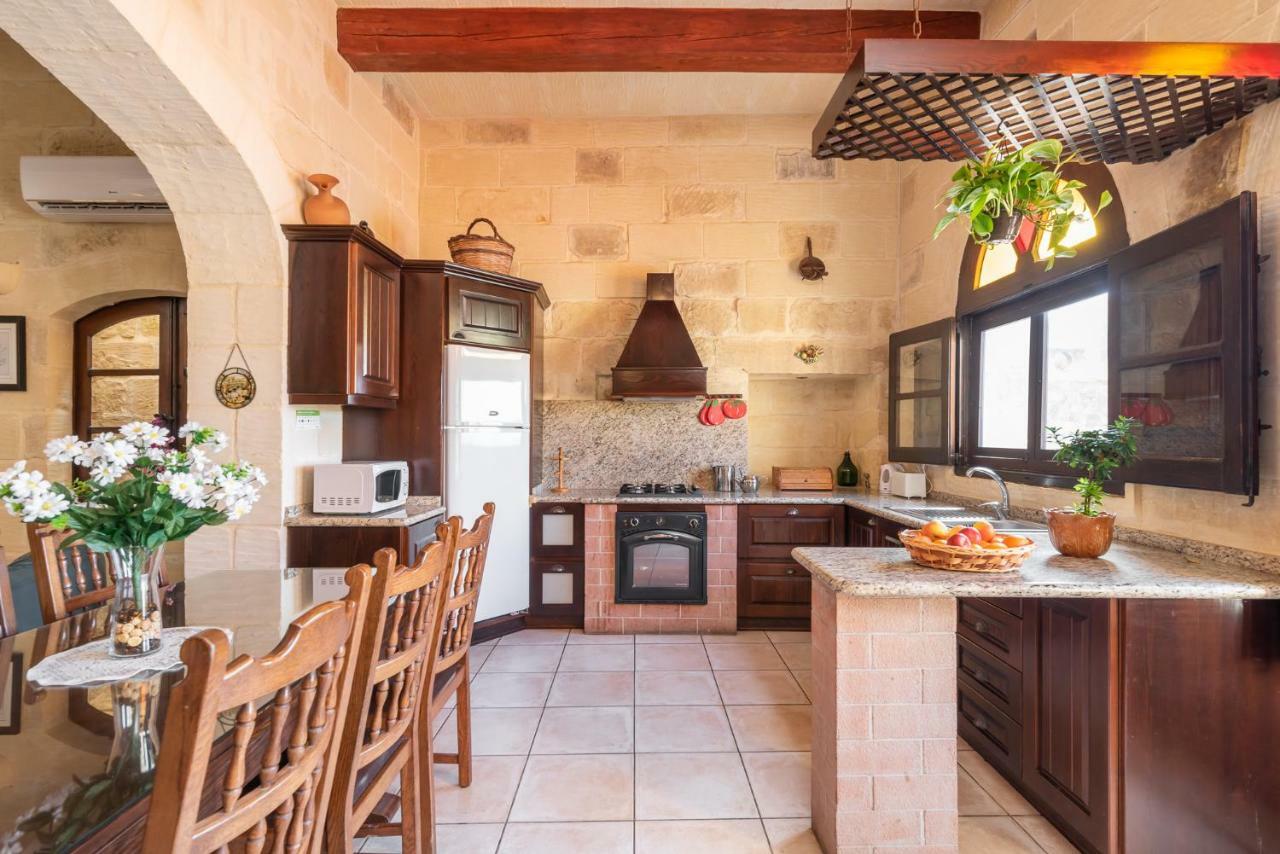 Villayana Holiday Home San Lawrenz Bagian luar foto
